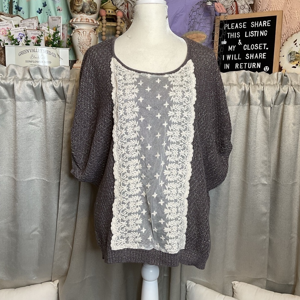 New Directions Gray and White Crew Neck Sweater with Geometric Design - Picture 2 of 10